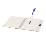 A5 gelijnd notitieboek van gerecycled karton met balpen derde weergave