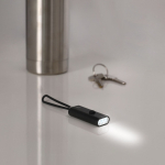 Zaklamp van gerecycled aluminium met 3 leds en siliconen lus sfeerweergave