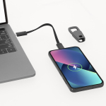 USB-C oplaad- en datakabel 60W met plastic karabijnhaak vierde weergave