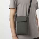 Schoudertas van synthetisch leer met  verstelbare band zesde weergave