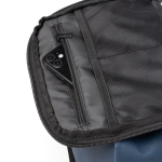 Rugzak van synthetisch leer met antidiefstalvak 9'' kleur marineblauw detailweergave 2