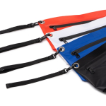 Waterdichte toilettas met rits en afneembare polsband kleur rood detailweergave 3