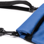 Flessenkoeltas met schouderband en ritssluiting 1 L kleur rood detailweergave 2