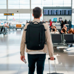 Uitschuifbare under-the-seat rugzak met antidiefstalvak 15,6”