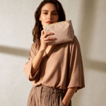 Stevige toilettas van nylon en polyester met één vak kleur beige derde weergave