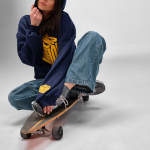 Unisex oversized hoodie 340 g/m² van katoen en polyester Ericeira kleur marineblauw tweede sfeerweergave
