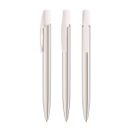 Plastic BIC® pen in felle kleuren met zwarte inkt kleur zilver