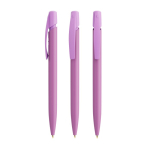 Plastic BIC®-balpen met personaliseerbare clip en blauwe inkt kleur lila