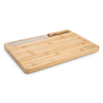 Geribbelde bamboe snijplank voor brood met mes inbegrepen kleur naturel afbeelding met logo
