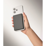 Magnetische powerbank van gerecycled aluminium 5.000mAh kleur zwart foto bekijken vierde weergave