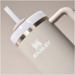 Stanley thermobeker 890 ml met draaideksel en herbruikbaar rietje kleur grijs weergave detail 1