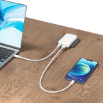 Ultradunne platte oplader met reisstekkers en USB-C 65W kleur wit sfeer weergave