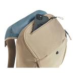 Minimalistische rugzak met magnetische klep voor pc 16” Thule Paramount kleur beige zevende weergave