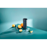 Lekvrije thermobeker met dubbele wand 500ml AdHoc Pulse kleur grijs sfeer weergave 2