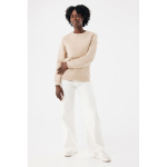 Unisex sweater met ronde hals en fleece modern fit 340 g/m² Iqoniq Torla kleur camel weergave met model