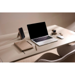 Opvouwbare eco draadloze oplader 2 in 1 met USB-C en 15 W kleur ivoor sfeer weergave 4