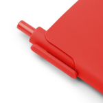 Gelinieerd A6-notitieboek met harde kaft van kunstleer en pen kleur rood detailweergave 2
