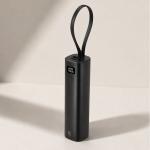 Powerbank van gerecycled aluminium met vaste USB-C-kabel 5.000mAh