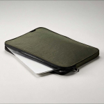 Stevige waterdichte laptoptas van gerecycled nylon 15,6'' kleur donkergroen sfeerweegave