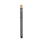 Rollerpen van gerecycled aluminium en bamboe met blauwe inkt kleur grijs achter weergave