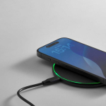 Magnetische draadloze oplader van gerecycled kunststof, USB-C 15 W kleur zwart gedetailleerde weergave