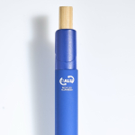 Gerecyclede aluminium pen met rubbercoating, clip en blauwe inkt kleur koningsblauw