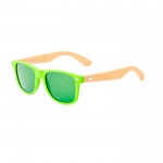 Kleurrijke zonnebril met bamboe pootjes en UV400 bescherming kleur lichtgroen  negende weergave