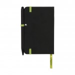 Notitieboekje met kleur en pen kleur limoen groen achteraanzicht