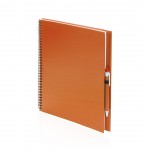 A4 notitieboekje met ringband en pen kleur oranje