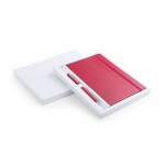 Set aan notitieboekje, pen en etui kleur rood