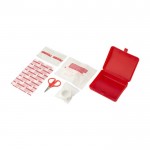 Rode plastic EHBO-doos kleur rood derde weergave