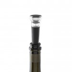 Wijnstop met vacuümsluitmechanisme, ideaal voor flessen kleur zwart vierde weergave