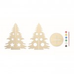 Houten kerstboom met verf en kwast kleur hout eerste weergave