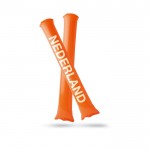 Opblaasbare sticks met je eigen logo kleur oranje vierde weergave met logo