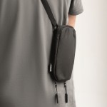 Smartphone-schoudertas van RPET-polyester met verstelbare riem kleur zwart foto bekijken zevende weergave