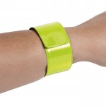 Een armband om gezien te worden kleur geel vierde weergave
