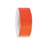 Een armband om gezien te worden kleur oranje derde weergave