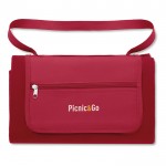 Picknickkleed in tas voor reclame kleur rood vierde weergave met logo