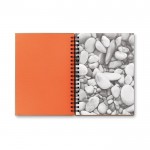 Ecologisch notitieboekje om te bedrukken kleur oranje derde weergave