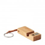 Bamboe sleutelhanger met telefoonstandaard weergave met jouw bedrukking