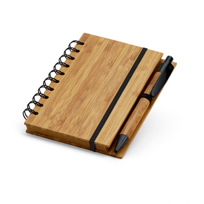 A6 notitieboekje met pen en bamboe kaft 