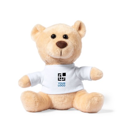 Zachte teddybeer in wit t-shirt