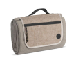 Picknickkleed met waterafstotende onderkant en draaghandvat kleur beige