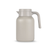 Thermoskan met kenmerkend gestreept design 1,5 L kleur beige