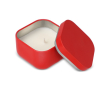 Plantaardige wax kaars met vanillegeur in vierkante metalen pot kleur rood