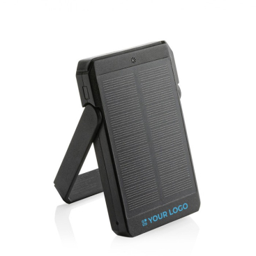 Powerbank van gerecycled plastic met 5.000 mAh zonne-oplaadpaneel