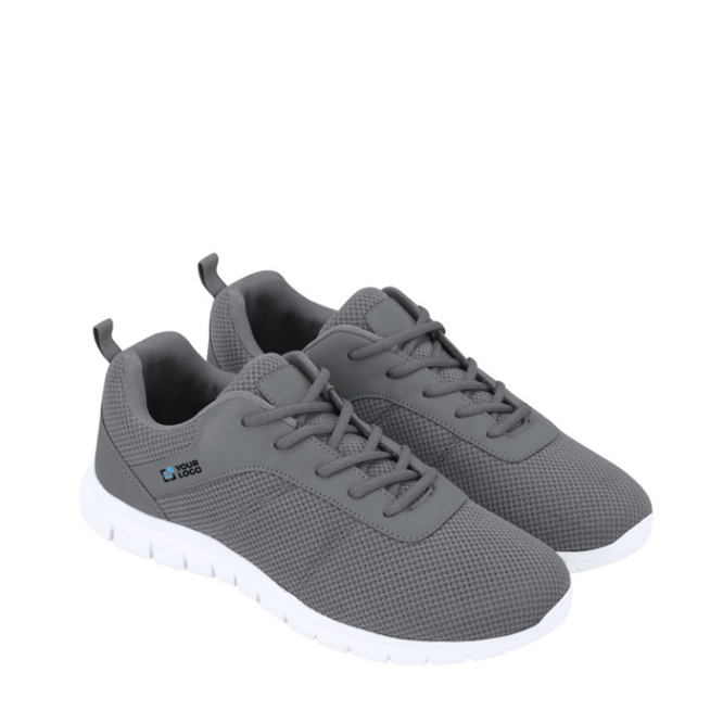 Alledaagse sneakers met bijpassende veters en witte zool 