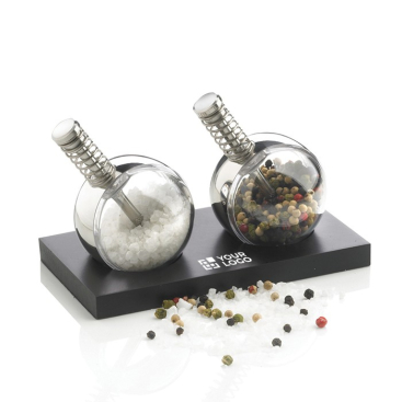 Modern peper-en-zoutstel als relatiegeschenk