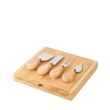 Set van 4 kaasbestekken van RVS met houten handvatten
