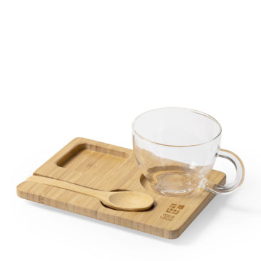 Glazen koffiebeker met dienblad en lepel kleur hout